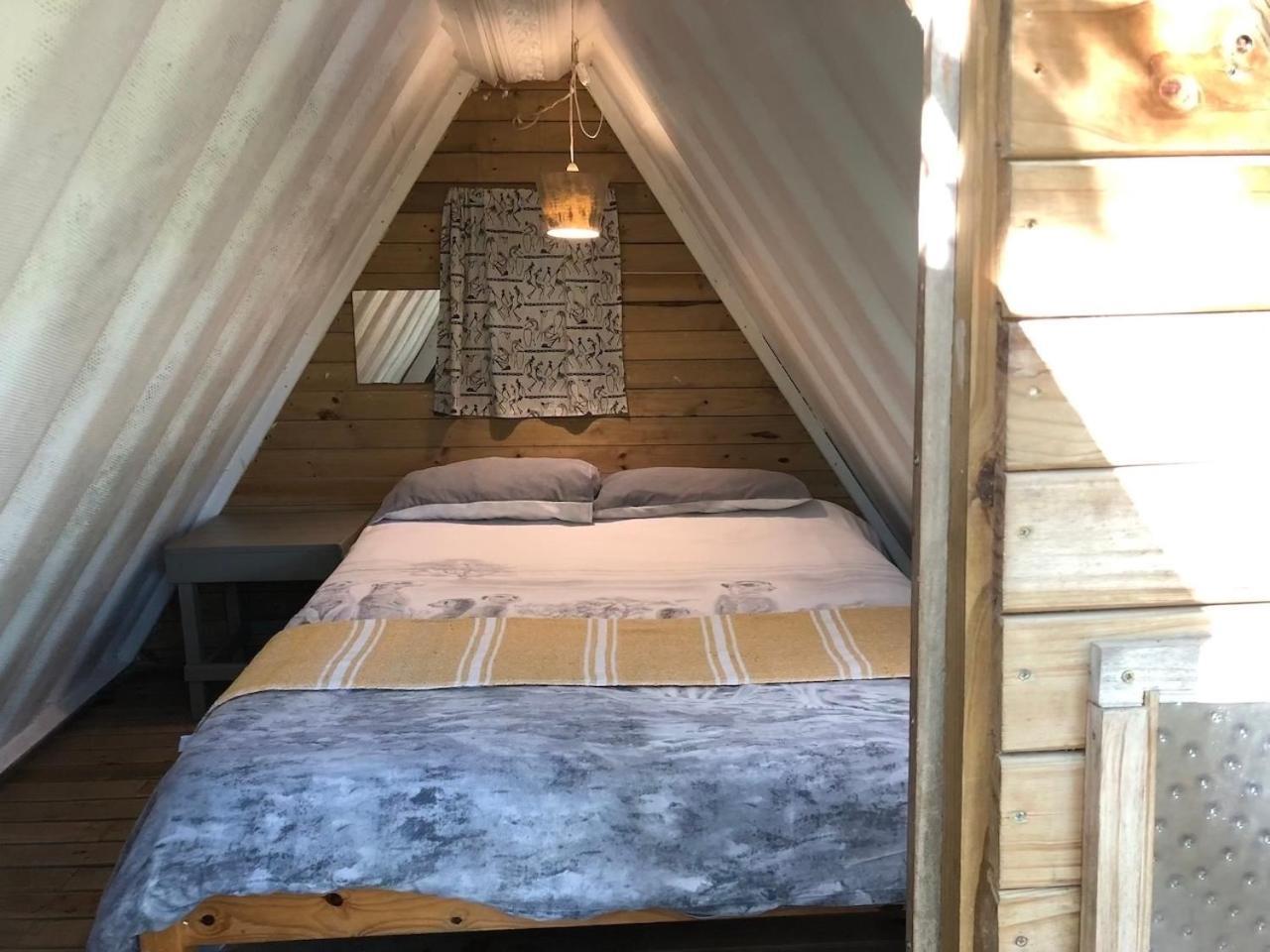The Riverdeck Accommodation And Backpackers Knysna Exterior photo