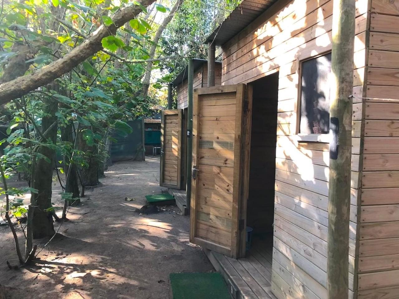 The Riverdeck Accommodation And Backpackers Knysna Exterior photo
