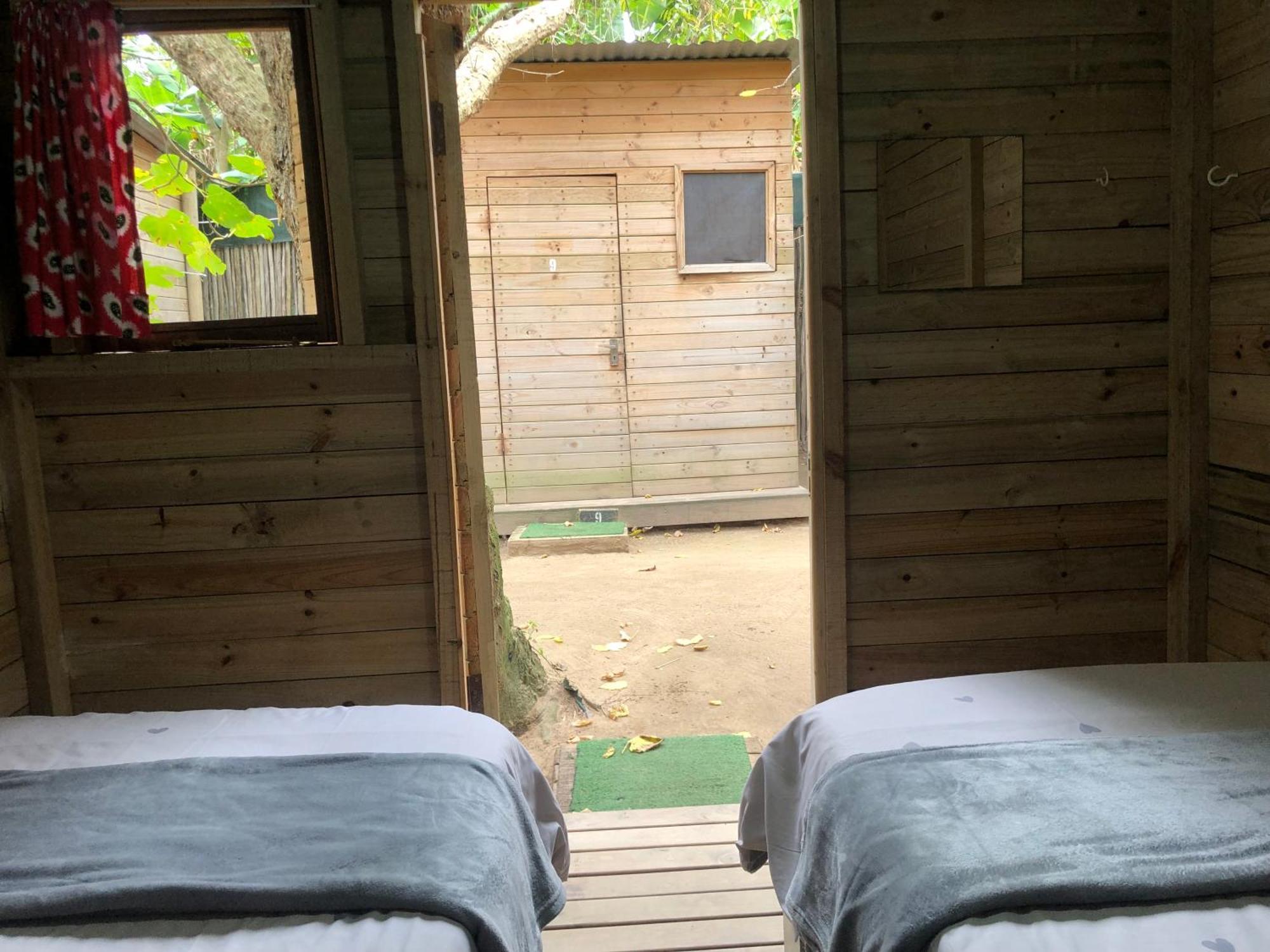 The Riverdeck Accommodation And Backpackers Knysna Exterior photo